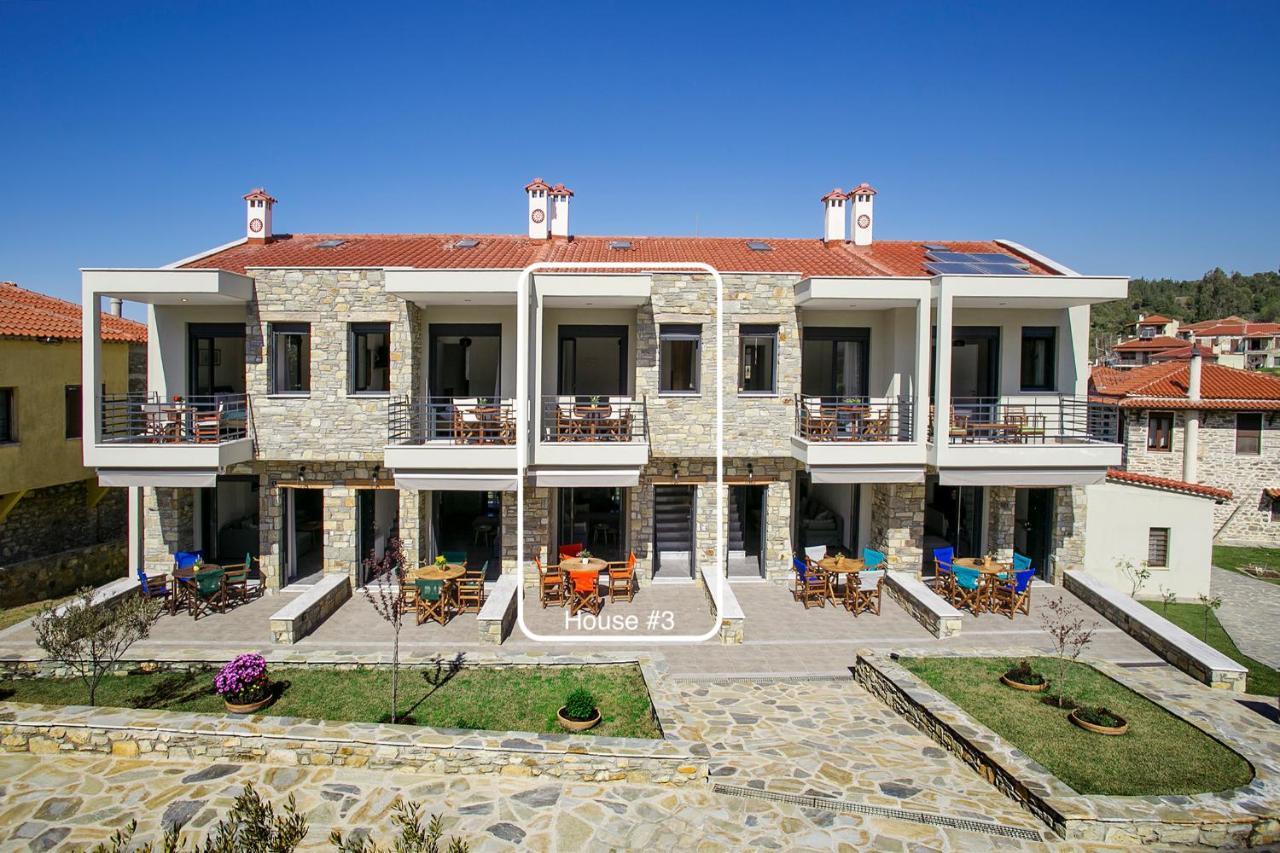Liotrivi At Old * Nikiti (Sithonia)